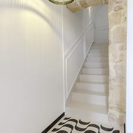 With Exceptional Charm In Historic Center Of Alicante
