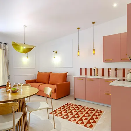 Apartamento With Exceptional Charm In Historic Center Of