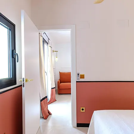 With Exceptional Charm In Historic Center Of Apartament Alicante